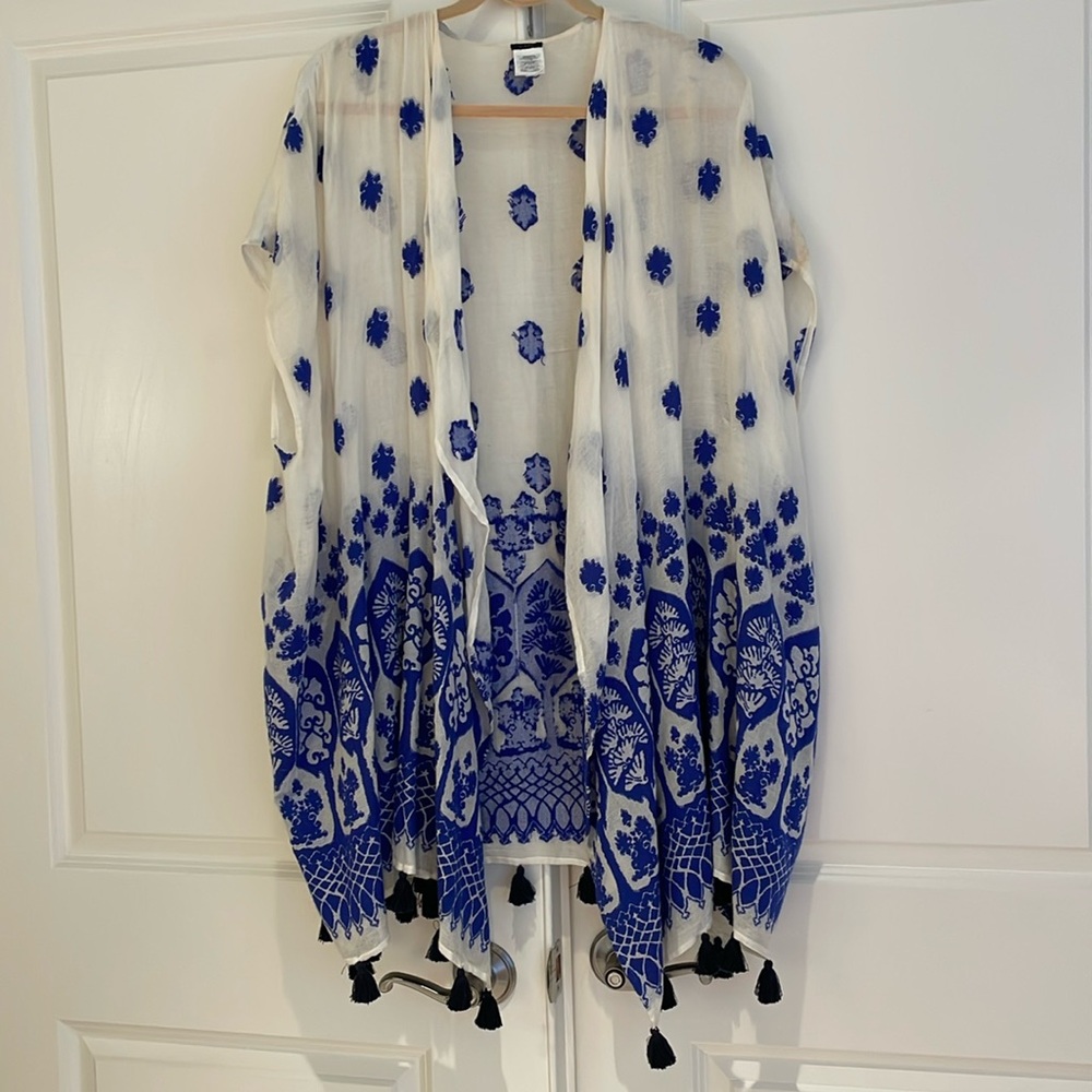 J. Crew ivory and cobalt woven coverup w/ black tassel hem